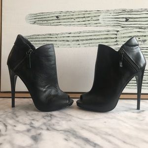 Steve Madden High Heeled Peep Toe Booties